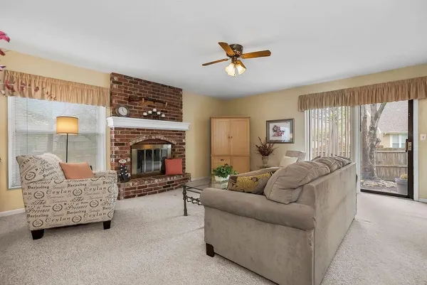$309,000 | 11616 Bluejacket Street, Overland Park, KS 66210
