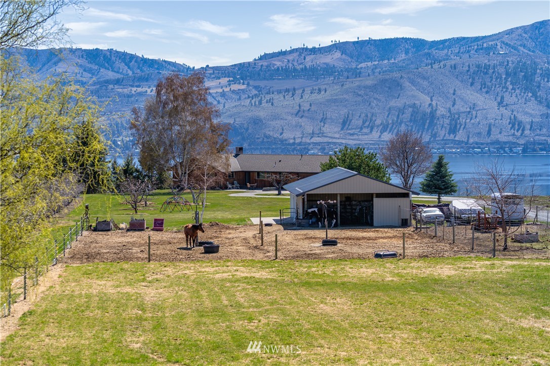 157 Snuffy Smith Road Manson, WA 98831 - Photo 9 of 40 Gallery Image 9