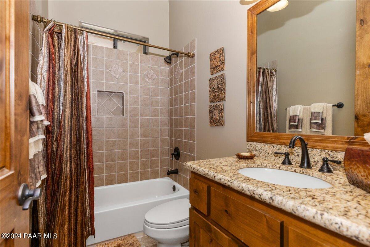 5040 Indian Camp Road, Unit 4 Prescott, AZ 86305 - Photo 38 of 57 38-Bathroom