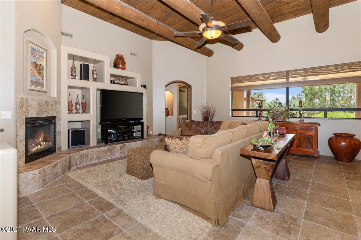 5040 Indian Camp Road, Unit 4 Prescott, AZ 86305 - Photo 9 of 57 09-Living Room