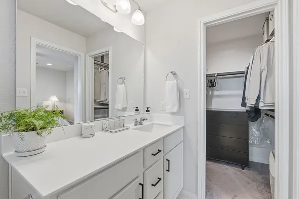 $385,000 | 12413 Ostrich Trail, Manor, TX 78653