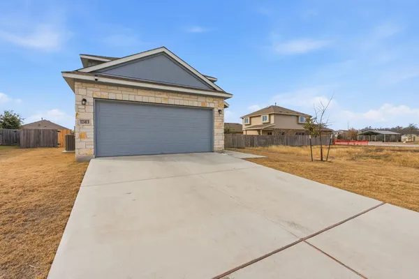 $385,000 | 12413 Ostrich Trail, Manor, TX 78653