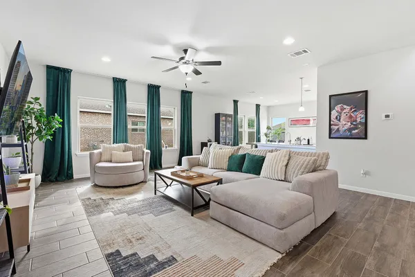 $385,000 | 12413 Ostrich Trail, Manor, TX 78653