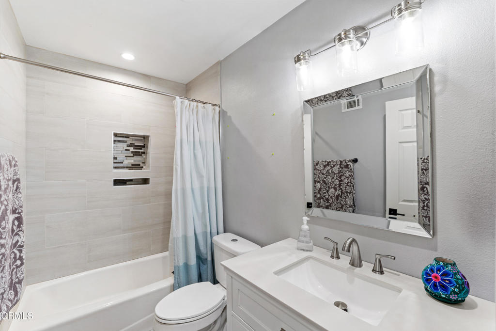 1103 Catlin Street, Unit B Simi Valley, CA 93065 - Photo 13 of 23