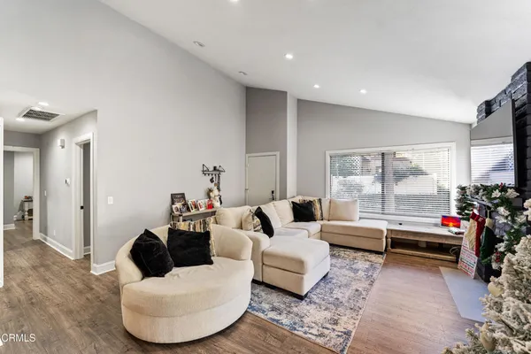 $619,900 | 1103 Catlin Street, Unit B, Simi Valley, CA 93065