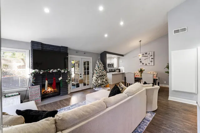 $634,999 | 1103 Catlin Street, Unit B, Simi Valley, CA 93065