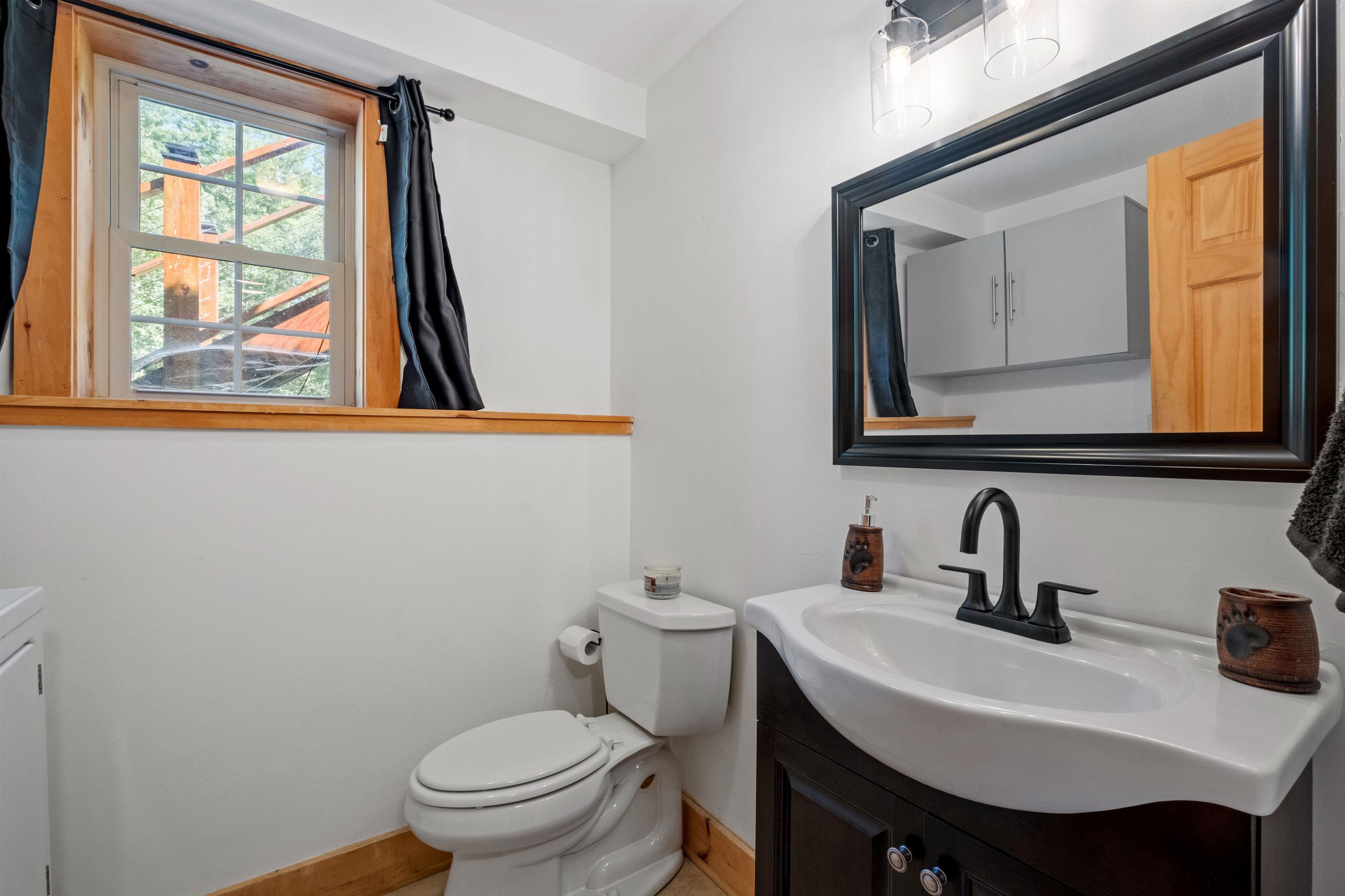 148 Bear Road Haverhill, NH 03774 - Photo 14 of 57