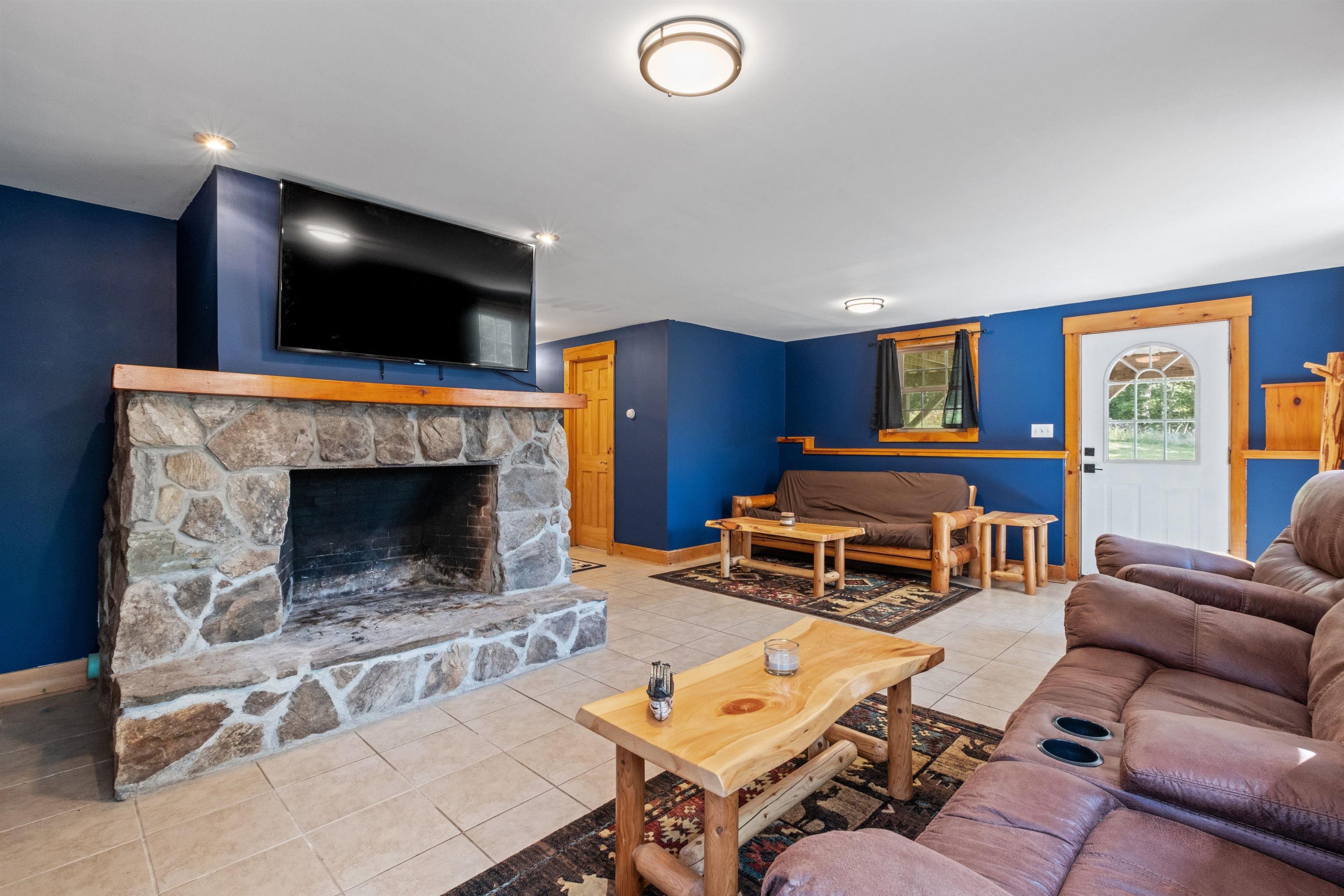 148 Bear Road Haverhill, NH 03774 - Photo 6 of 57