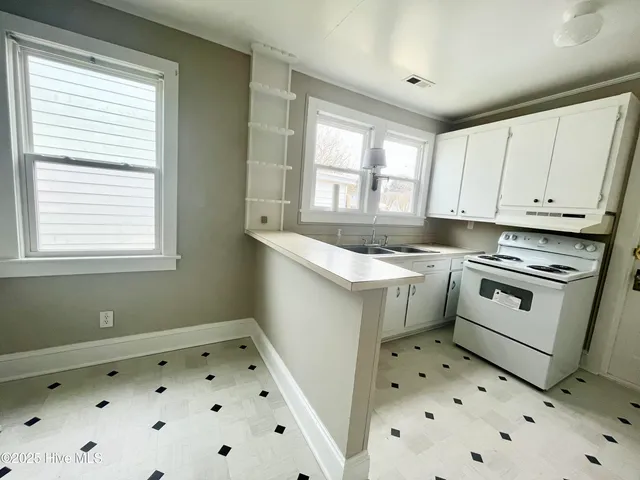 $1,467 | 803 West Elizabeth Street, Elizabeth City, NC 27909