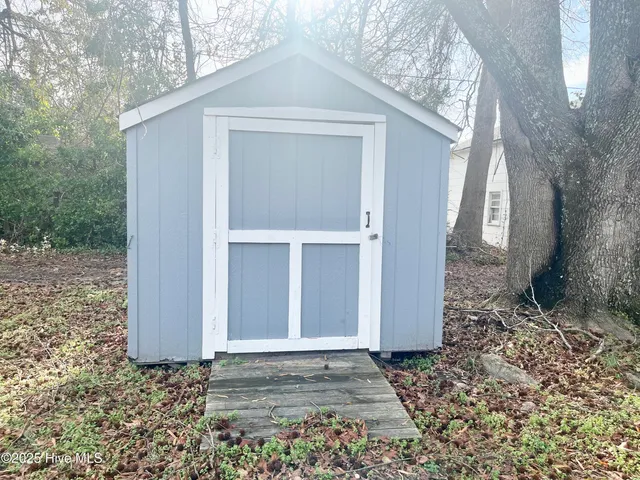 $1,467 | 803 West Elizabeth Street, Elizabeth City, NC 27909