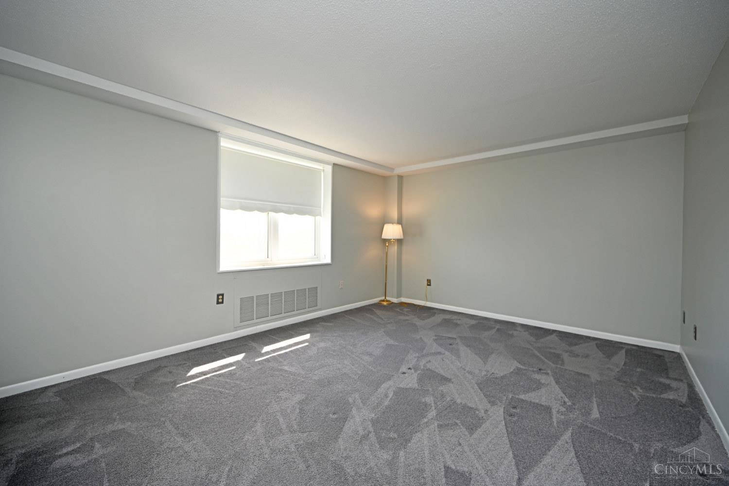 2444 Madison Road, Unit 202A Cincinnati, OH 45208 - Photo 21 of 41