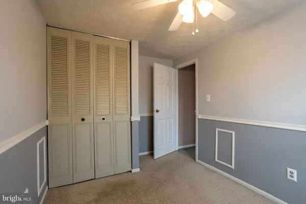 en empty room with window