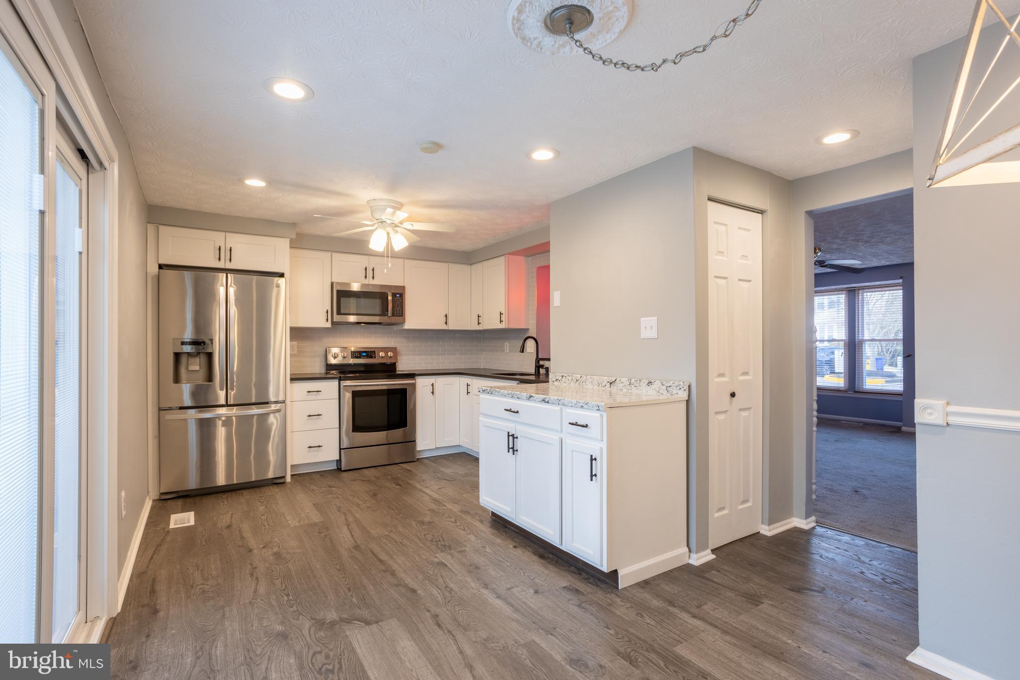 39 Trailwood Road Baltimore, MD 21236 - Photo 7 of 24 kitchen