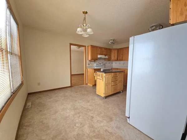 $574,900 | 46501 Lucretia Lane, Isle, MN 56342