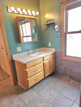 $574,900 | 46501 Lucretia Lane, Isle, MN 56342