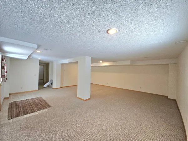 $574,900 | 46501 Lucretia Lane, Isle, MN 56342