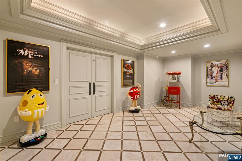 23 Hunter Ridge Woodcliff Lake, NJ 07677 - Photo 35 of 49