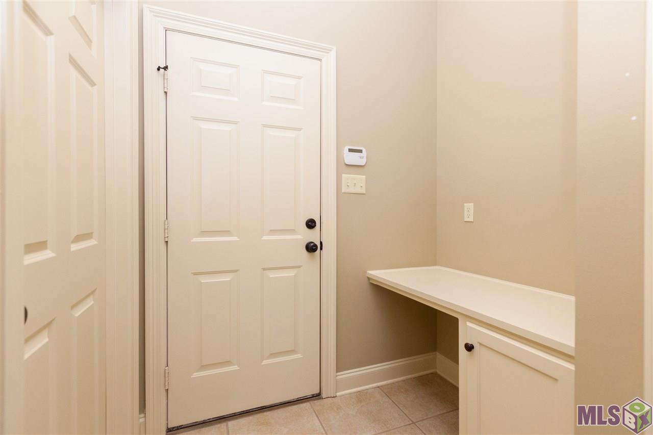 10532 Springtree Avenue Baton Rouge, LA 70810 - Photo 8 of 19 Gallery Image 8