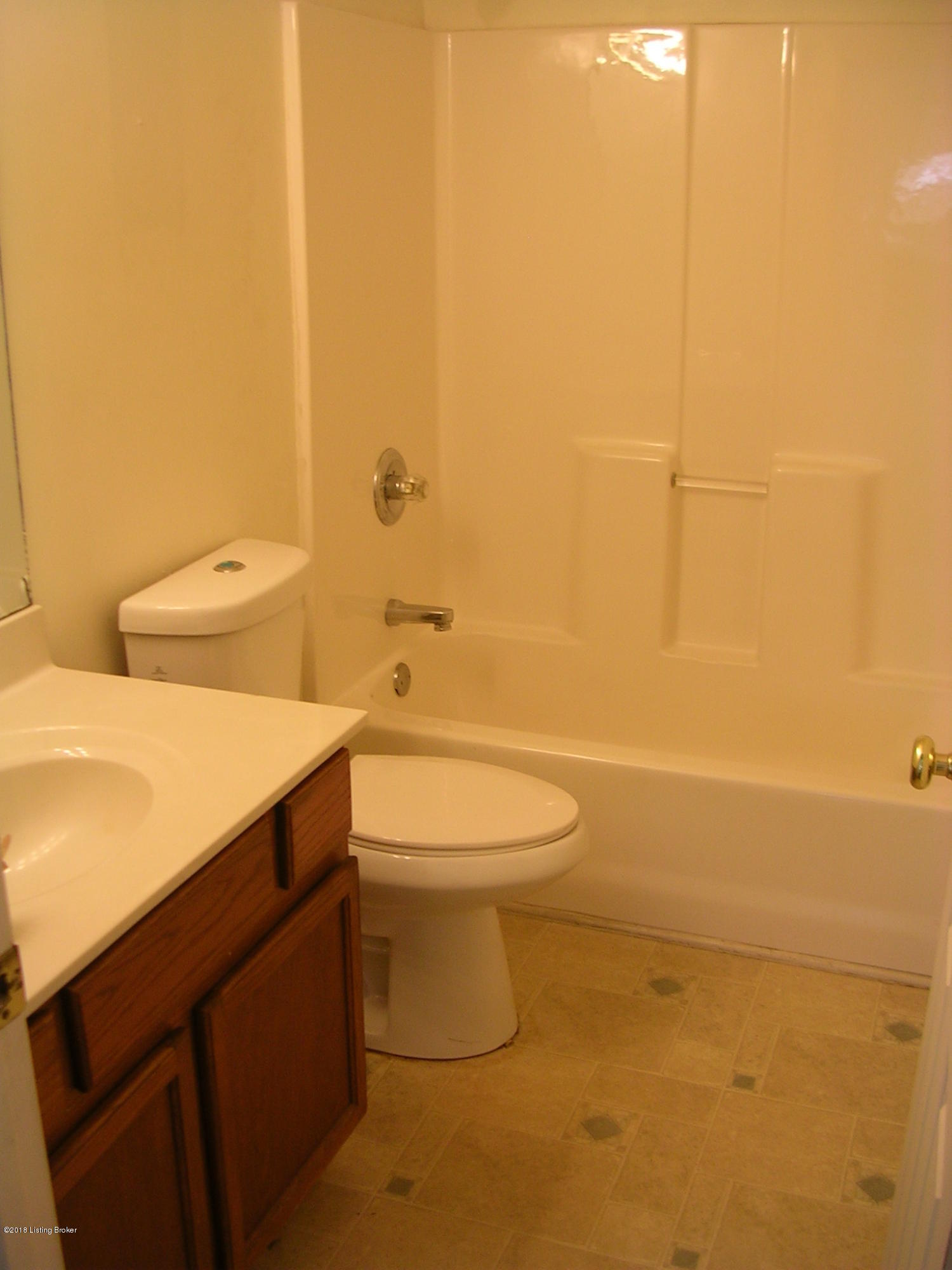 7218 Quindero Run Road Louisville, KY 40228 - Photo 8 of 20 DSCN0406