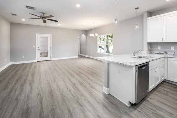 $325,000 | 969 Skylark Road, Mary Esther, FL 32569