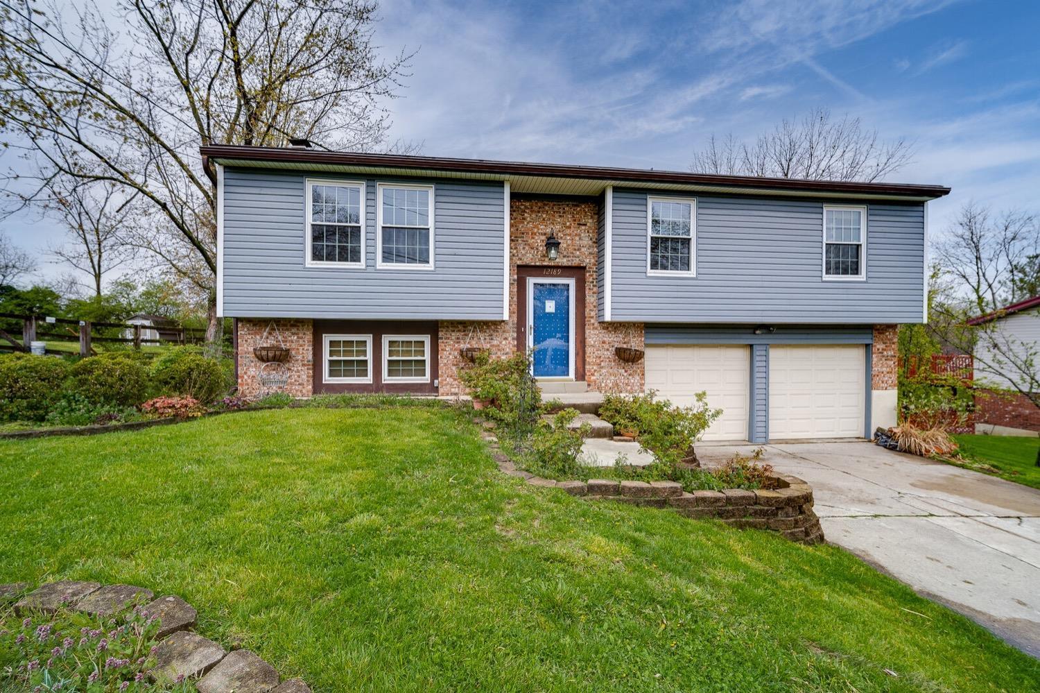 12189 Kenn Road Springdale, OH 45240 - Photo 1 of 19