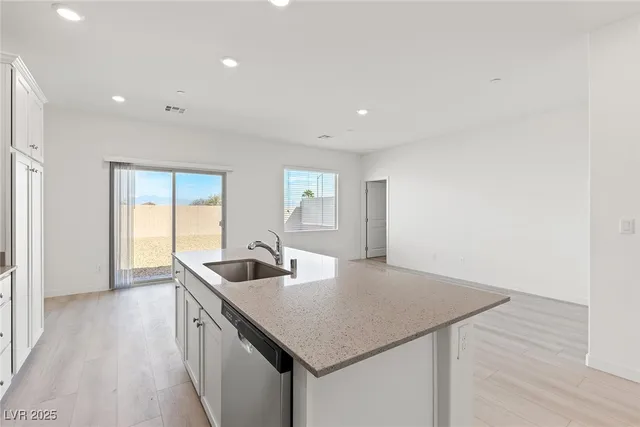 $399,900 | 2745 Amelia Pointe Street, Las Vegas, NV 89156