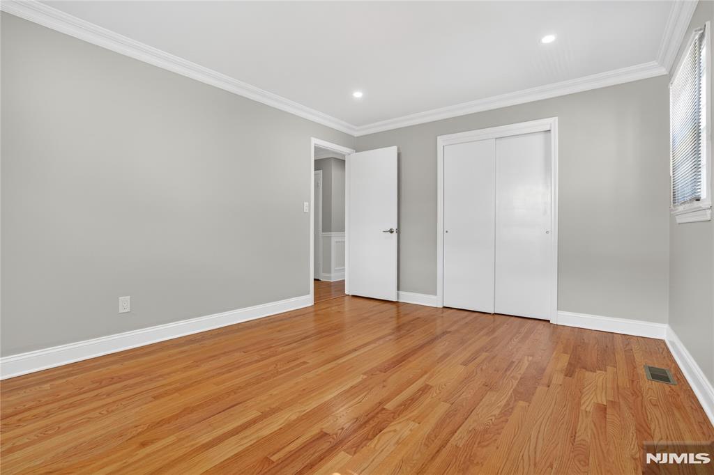 28 1st Street Wallington, NJ 07057 - Photo 12 of 42