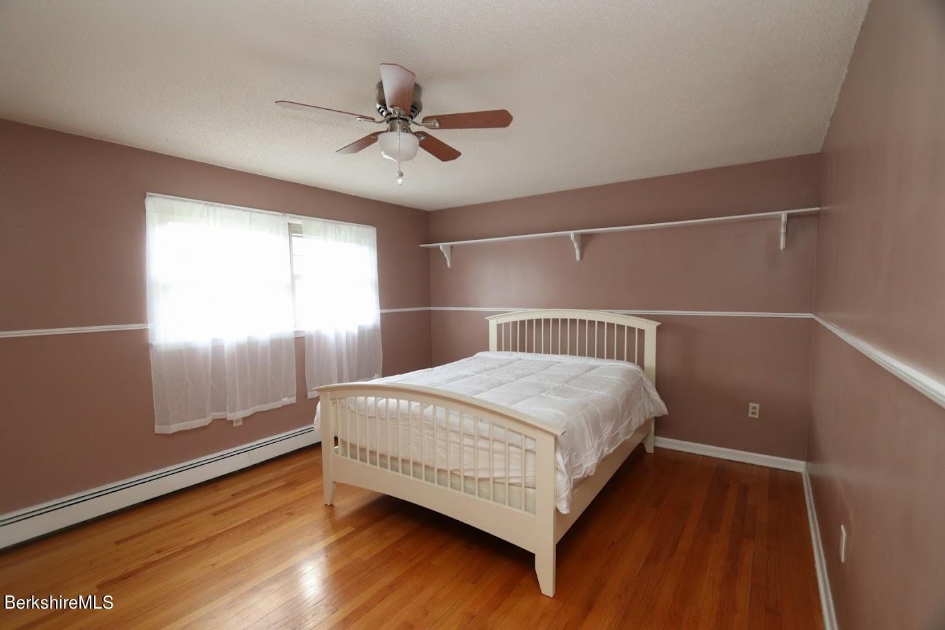 82 Oak Hill Road Pittsfield, MA 01201 - Photo 20 of 29 Bedroom 3