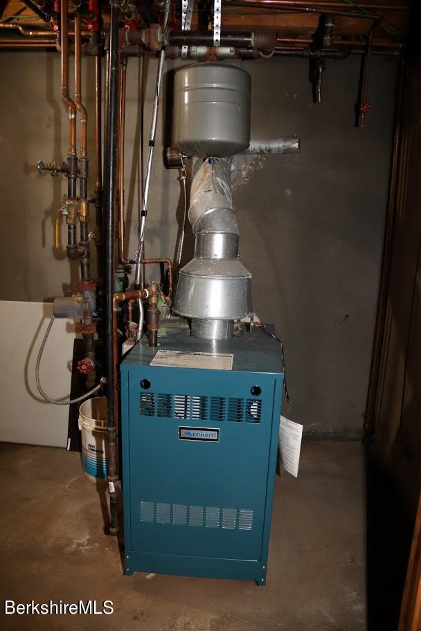 82 Oak Hill Road Pittsfield, MA 01201 - Photo 28 of 29 Gas Boiler