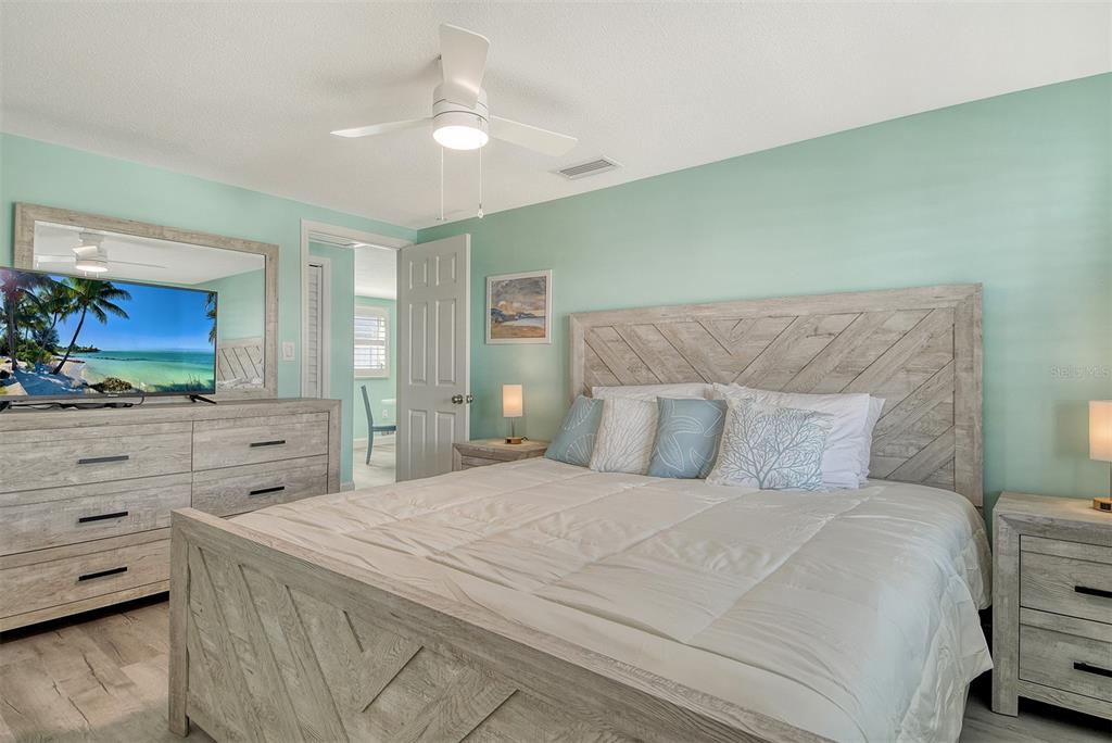 6020 Midnight Pass Road, Unit 42 Sarasota, FL 34242 - Photo 18 of 31