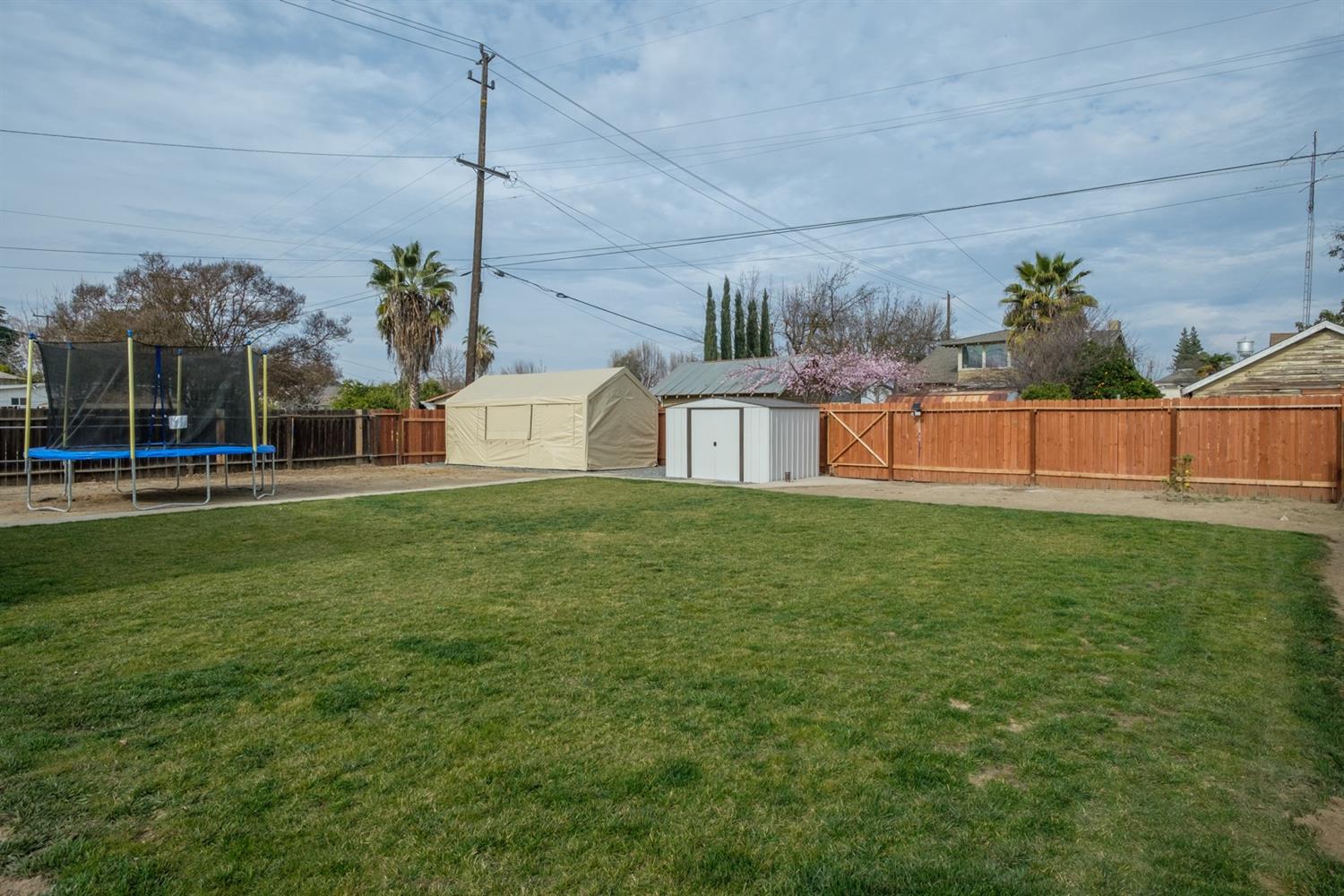 1002 L Street Reedley, CA 93654 - Photo 17 of 19