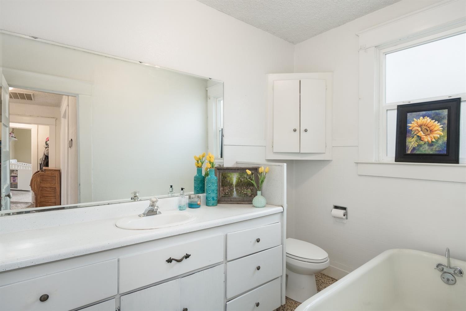 1002 L Street Reedley, CA 93654 - Photo 10 of 19