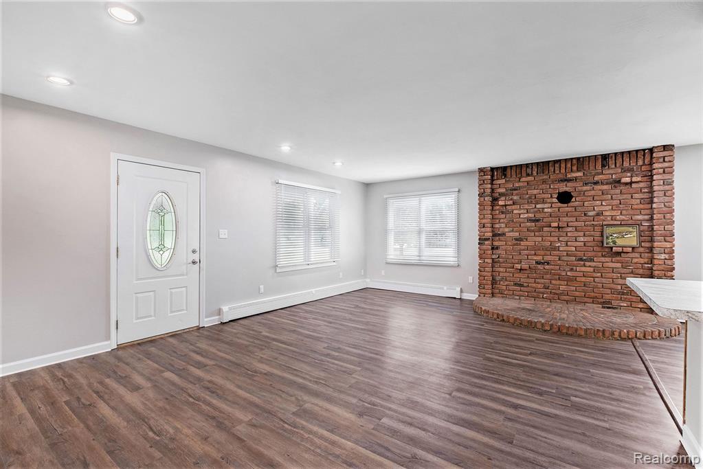 8327 Wiggins Road Howell, MI 48855 - Photo 6 of 28