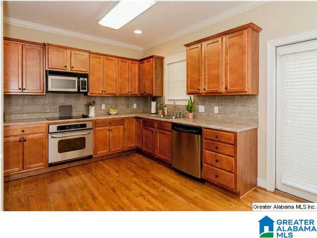 315 Redfern Street Homewood, AL 35209 - Photo 10 of 32