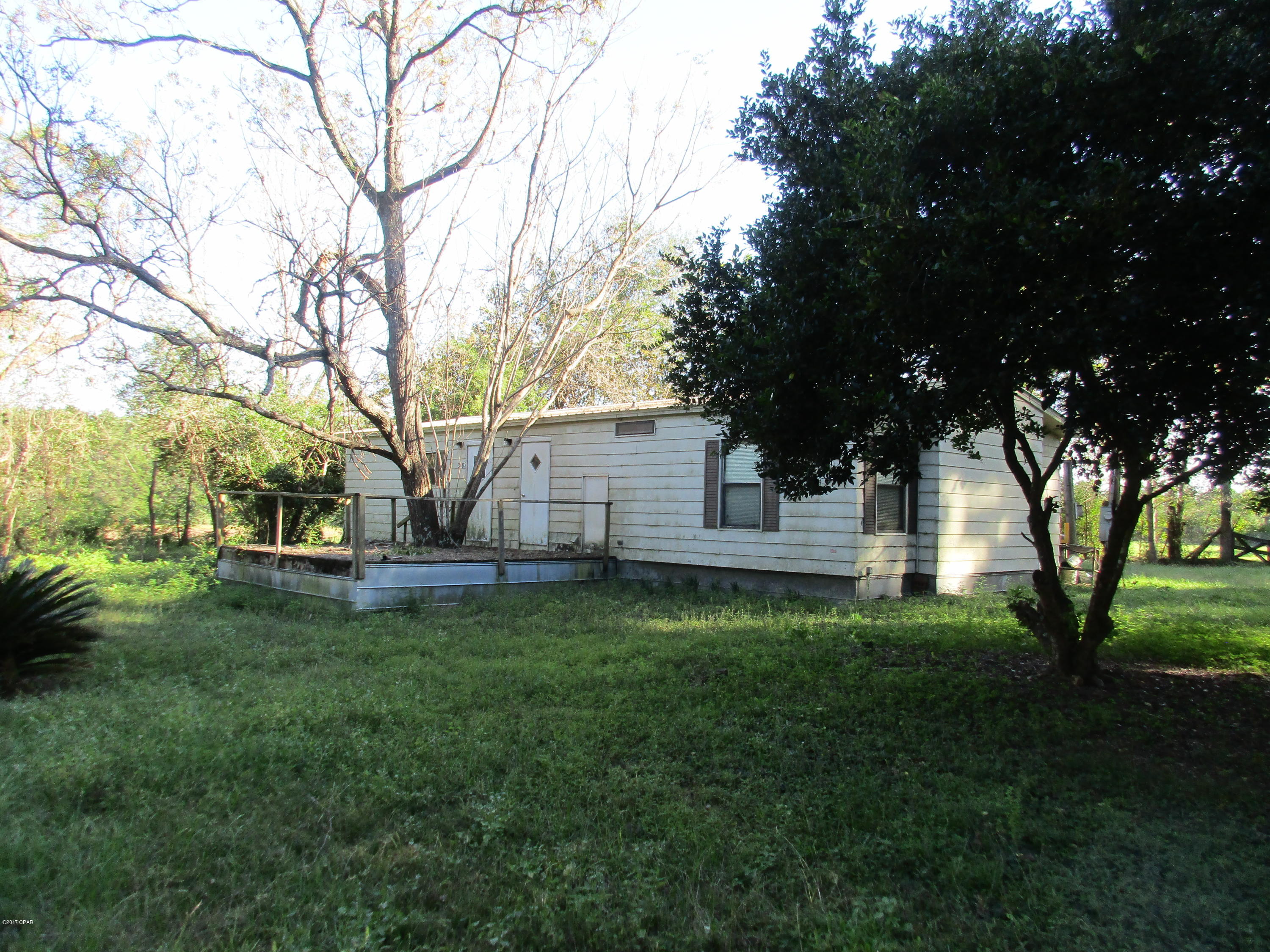 3403 Gardenview Road Marianna, FL 32448 - Photo 2 of 10