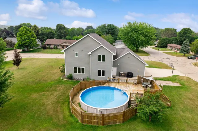 $535,000 | 1410 South Prospect Street, Shawano, WI 54166