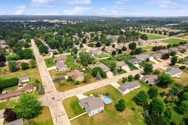 $535,000 | 1410 South Prospect Street, Shawano, WI 54166