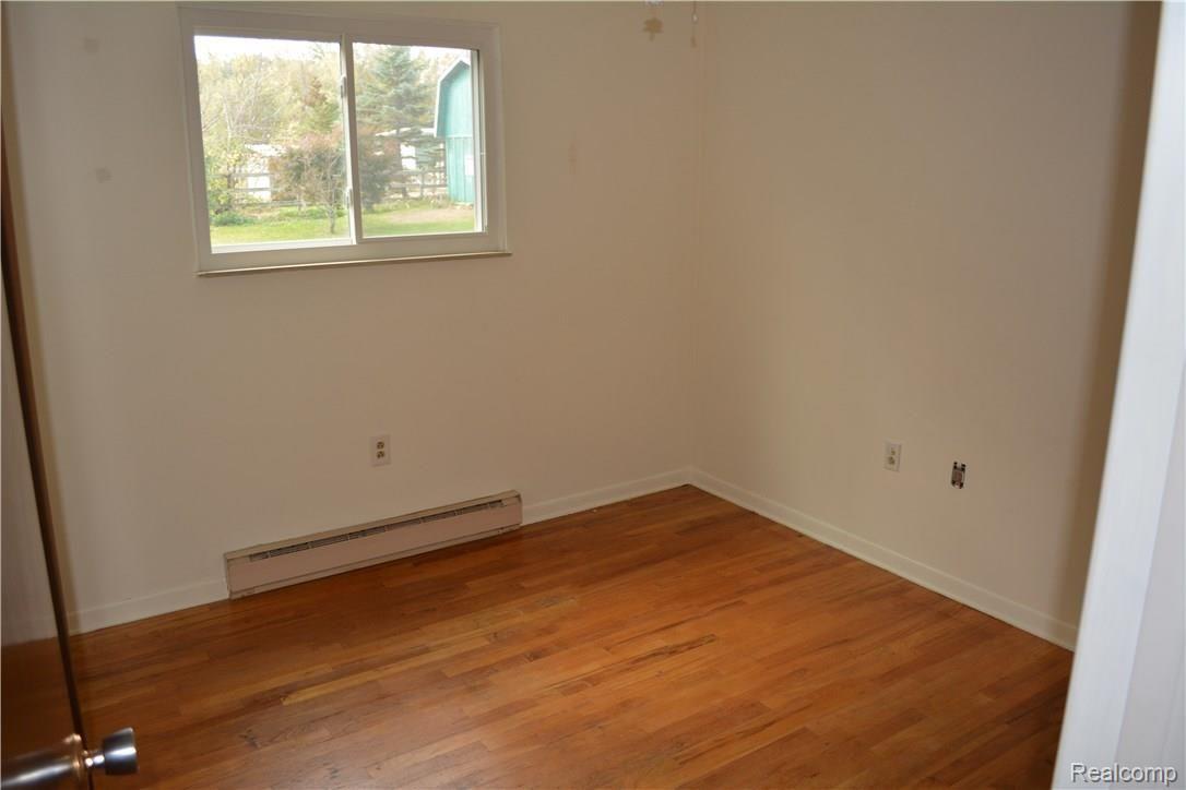 5207 Lahring Road Linden, MI 48451 - Photo 10 of 15 DSC_0799.JPG