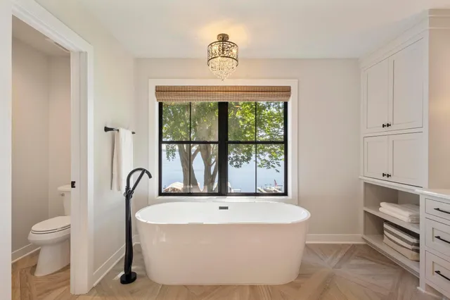 $3,690,000 | 165 Mound Avenue, Tonka Bay, MN 55331