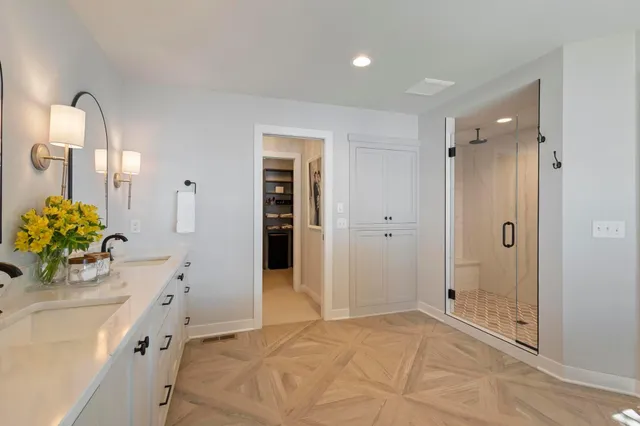 $3,690,000 | 165 Mound Avenue, Tonka Bay, MN 55331