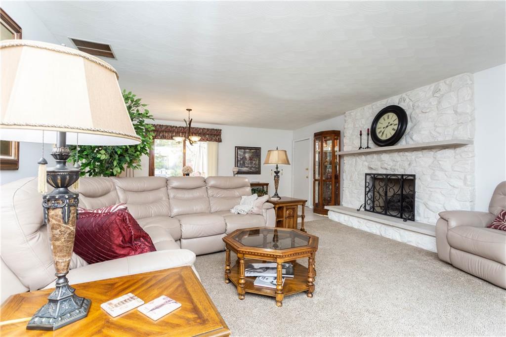 1151 Rector Court Indianapolis, IN 46229 - Photo 6 of 58 Gallery Image 6