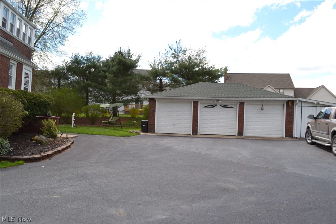 5130 Hopkins Road Youngstown, OH 44511 - Photo 7 of 33 Gallery Image 7