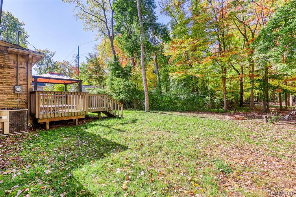 21203 Berg Road Southfield, MI 48033 - Photo 30 of 31