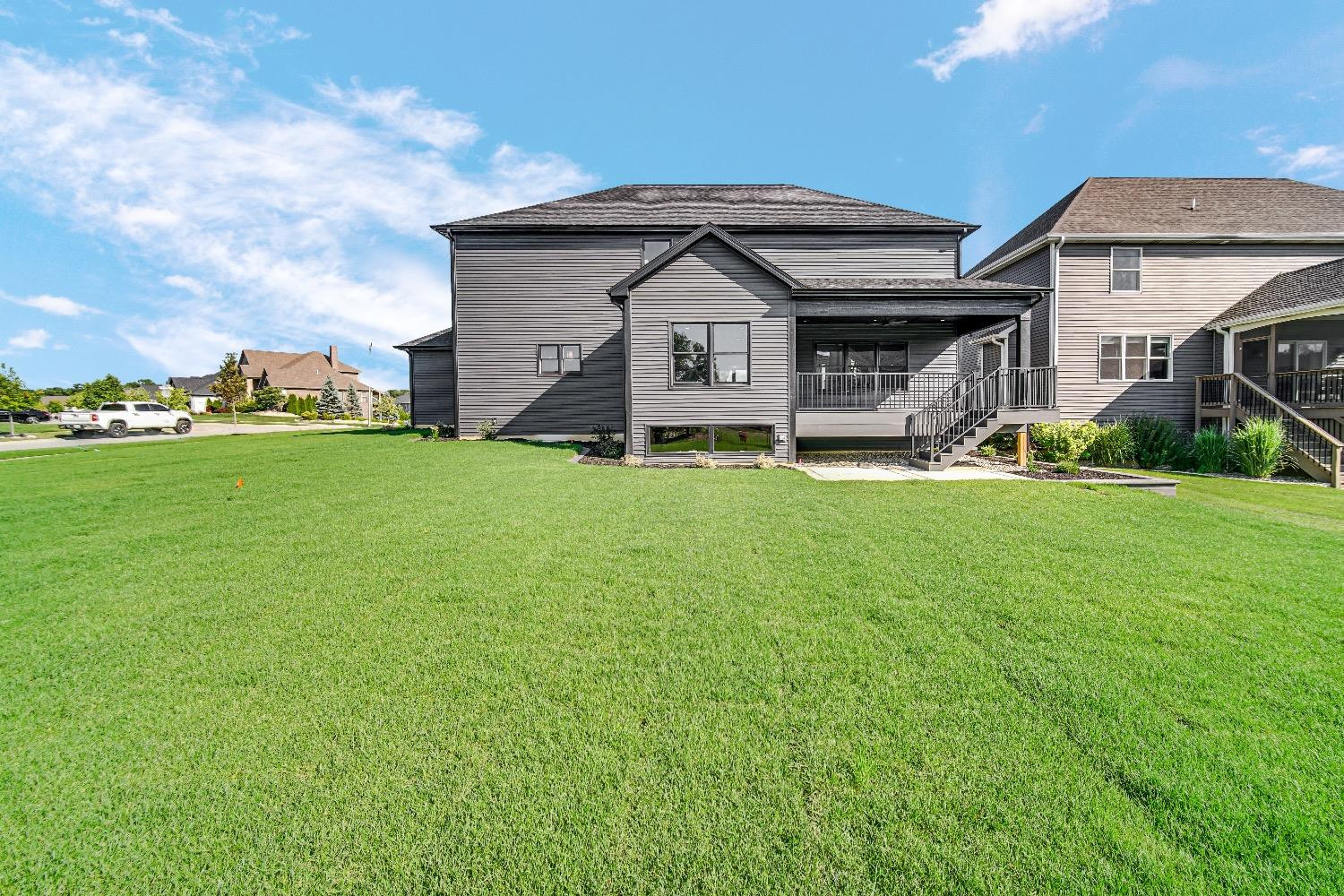 11039 Macedon Street Winfield, IN 46307 - Photo 35 of 36 1500x1000