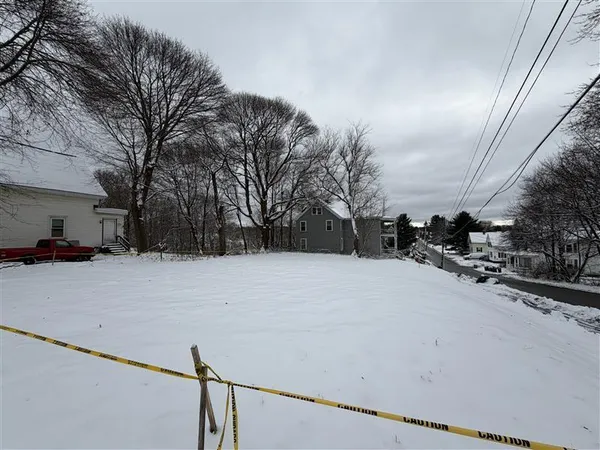 $34,900 | 361 North Main Street, Brewer, ME 04412