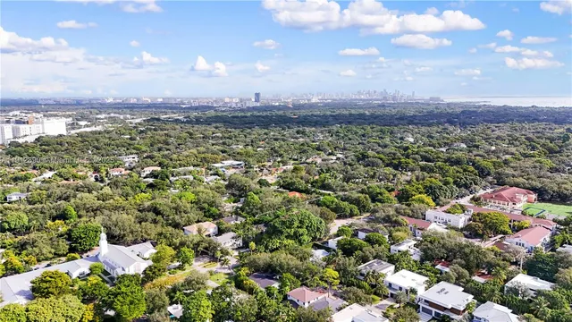 $1,400,000 | 5210 Southwest 72nd Street, Miami, FL 33143