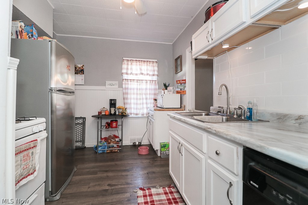 3816 Cress Road Cleveland, OH 44111 - Photo 14 of 33 Gallery Image 14