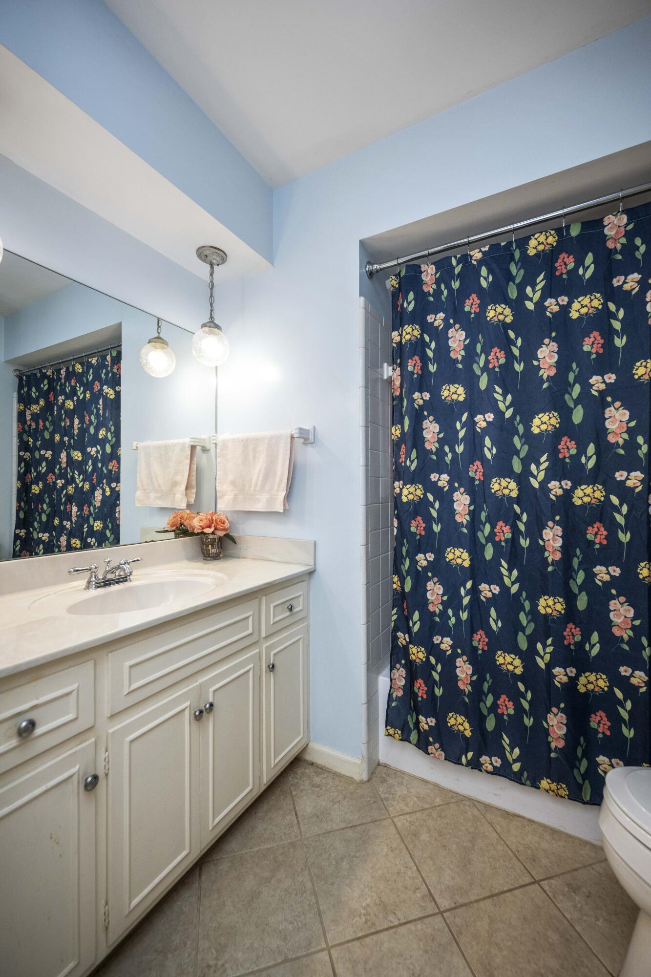 1877 Blairmore Road Lexington, KY 40502 - Photo 28 of 29 20250418-1877-Blairmore-Rd-fh-023