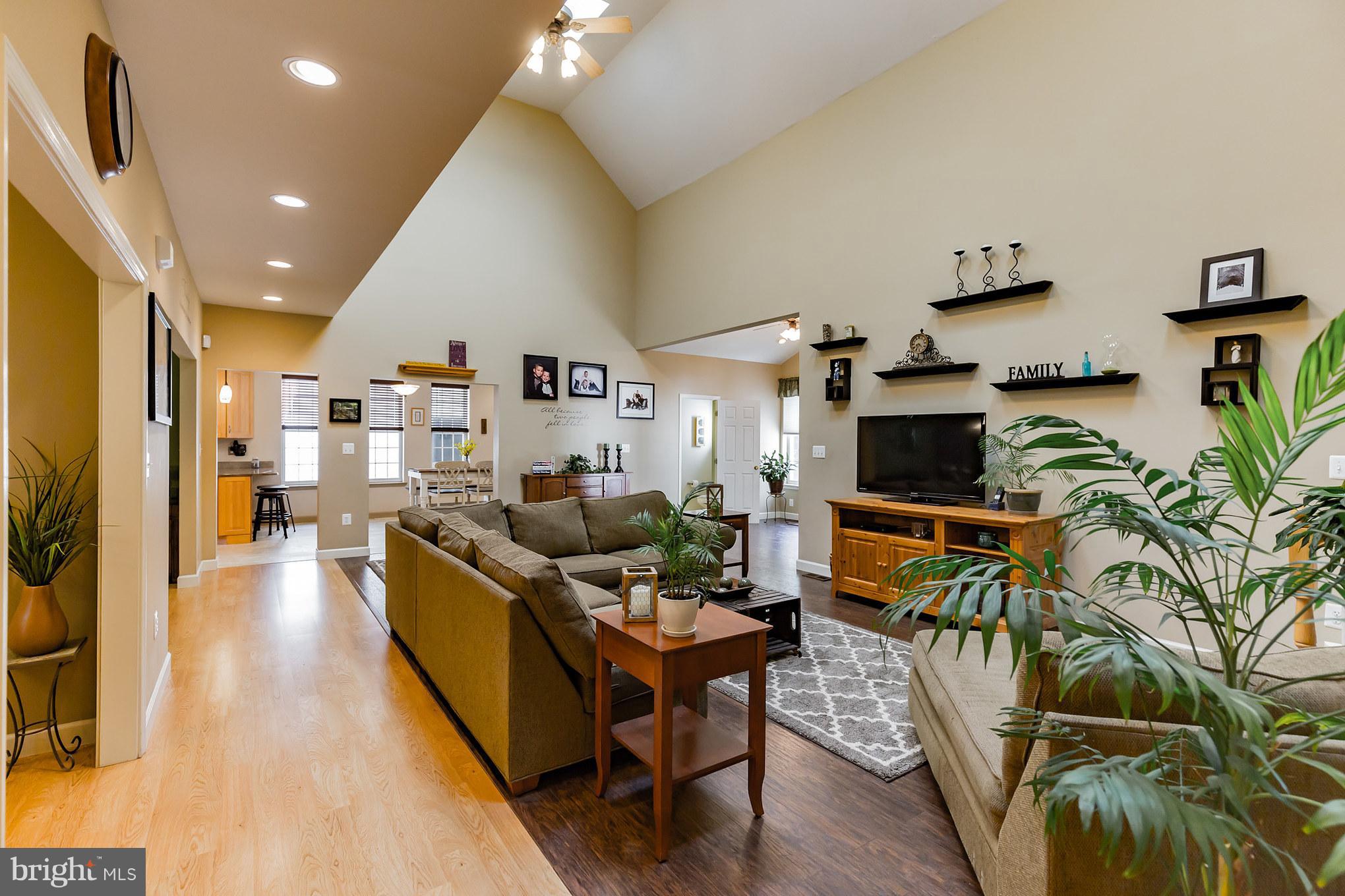 912 Carson Road Huntingtown, MD 20639 - Photo 3 of 27 Family Room