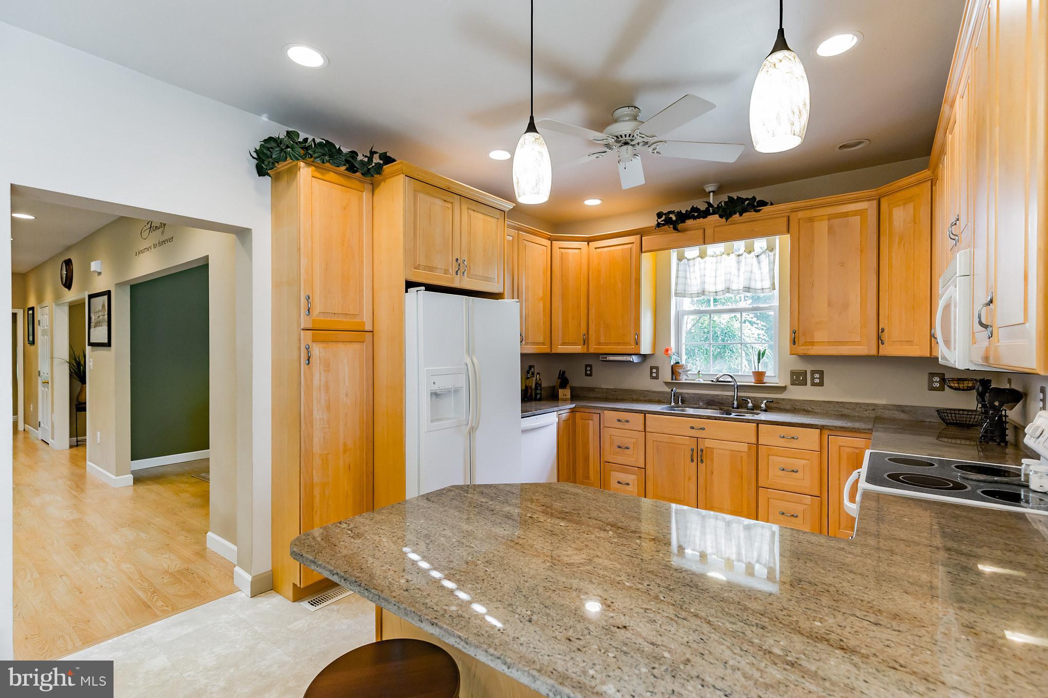 912 Carson Road Huntingtown, MD 20639 - Photo 7 of 27 Kitchen